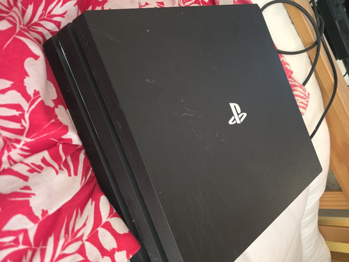 Sony playstation pro 1tb - ,